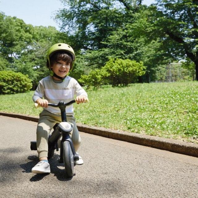 【GLOBBER グロッバー マイフリー 5 in 1 】とヘルメットのセット GLOBBER（グロッバー） ジュニア キッズ 子供 エクストリームスポーツ