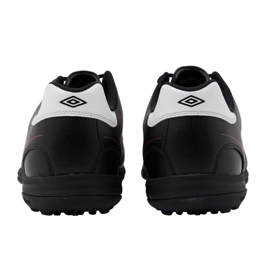 新品 未使用 アンブロ サッカー トレーニング シューズ アクセレイター umbro（アンブロ） アクセレイターTR WIDE UF6SCST2M サッカー