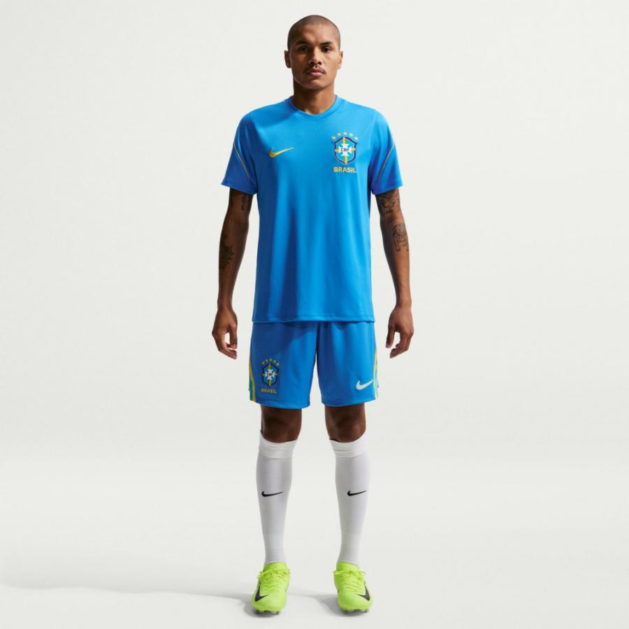 新品未開封　メンズ ナイキ サッカー レプリカ ロングスリーブ ユニフォーム　S NIKE（ナイキ） メンズ サッカー ライセンスパンツ ブラジル 2026