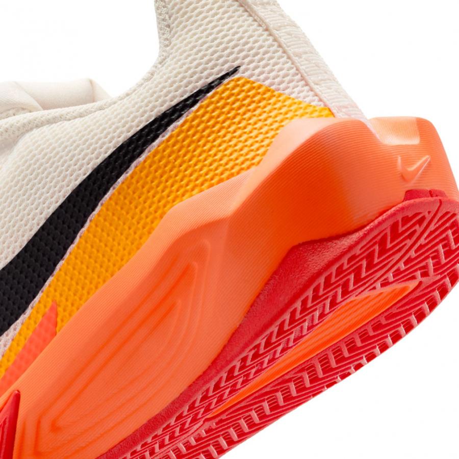 Nike バスケットシューズ　オレンジ バッシュ NIKE（ナイキ） S.T. Dynamite S.T. ダイナマイト GS IH2308-100