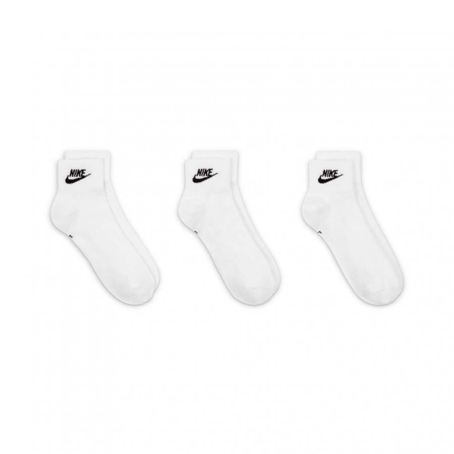NIKE（ナイキ） NSW エブリデイ エッセンシャル クォーター ソックス 3