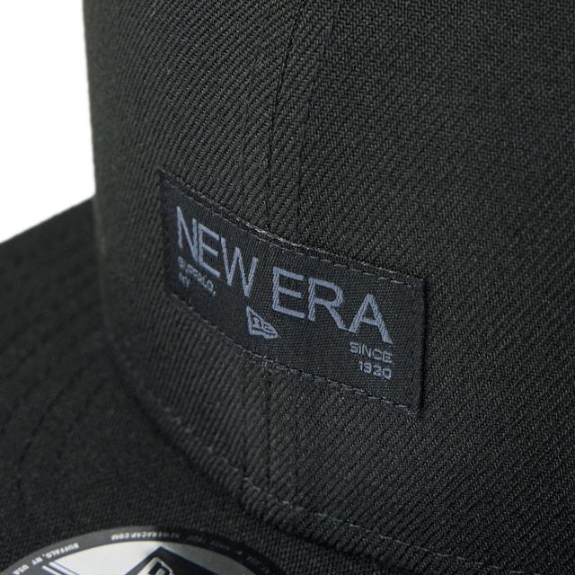 NEW ERA（ニューエラ） キャップ 9FIFTY Metal Flag ブラック/ゴールド