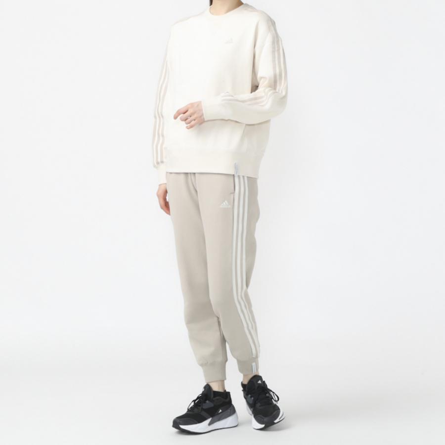 お値下げ❤︎FlightMode セット　ecru adidas（アディダス） レディース スウェット 上下セット KVF83 KVF84