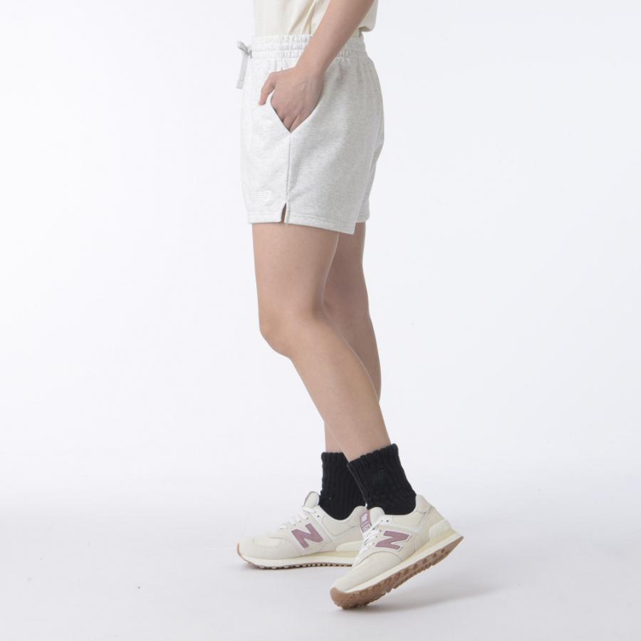 【専用です】New Balance ホワイト ショートパンツ New Balance（ニューバランス） レディース ショートパンツ スウェット