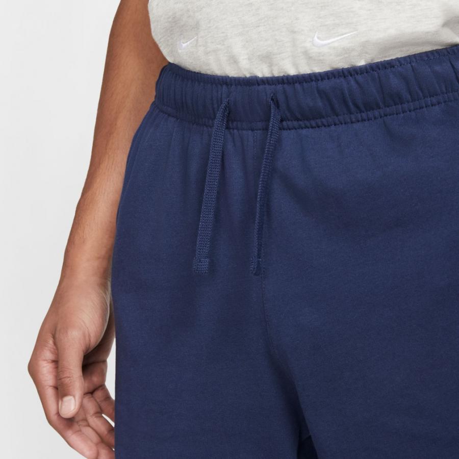 ナイキ｜個性派◎パープルジャージ 春のスポーツ＆ストリートに映える！ フードイン ナイキ｜個性派◎パープルジャージ 春のスポーツ＆ストリートに