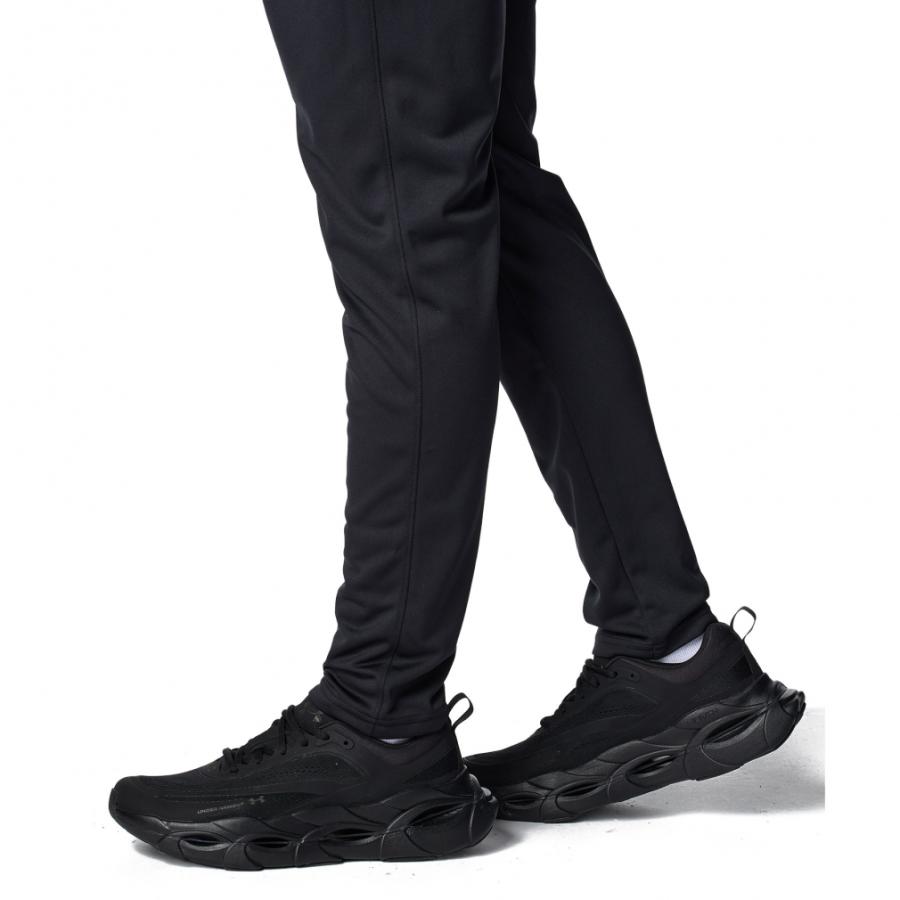ぱとら様アンダーアーマー 上下セット セットアップ 黒 L 未使用 UNDER ARMOUR（アンダーアーマー） セットアップ UA Tracksuit