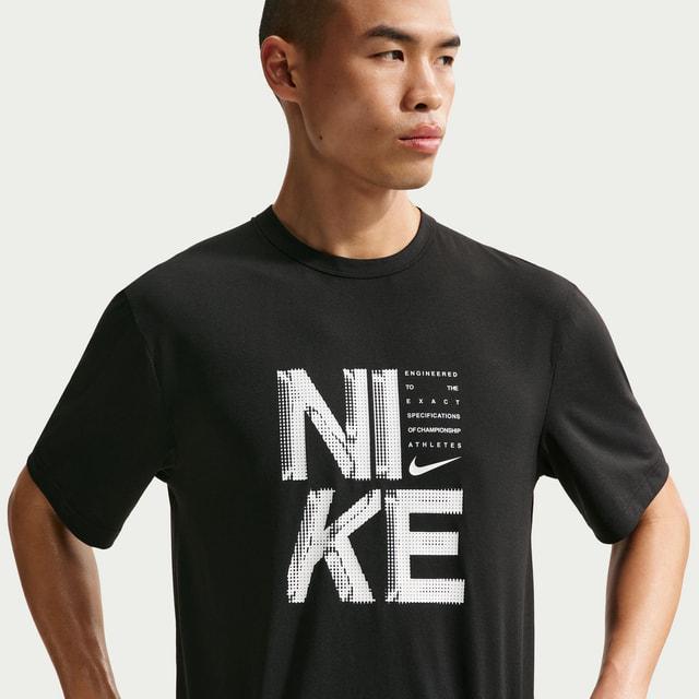 NIKE　ハーフジップシャツ　半袖　ブラック　ロゴ　プリン　DRI-FIT NIKE（ナイキ） メンズ 半袖 機能 Tシャツ DF HYVERSE GFX FILL S/S
