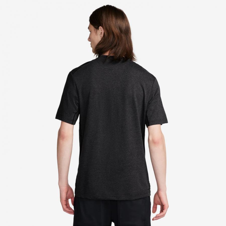 ナイキ　テニスウェア　黒半袖トップス　US-Sサイズ　新品 NIKE（ナイキ） メンズ テニス 半袖Tシャツ ナイキコート