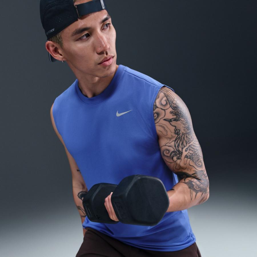 Nike Raiders DRI-FIT ウェア タグ付き未使用品 NIKE（ナイキ） メンズ フィットネス Tシャツ Dri-FIT レジェンド