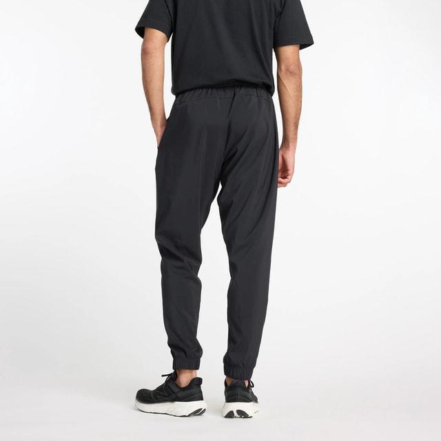 ニューバランス new balance スポーツウエアーズボン新品タグ付き。黒色 New Balance（ニューバランス） メンズ クロスパンツ ウーブンジョガー