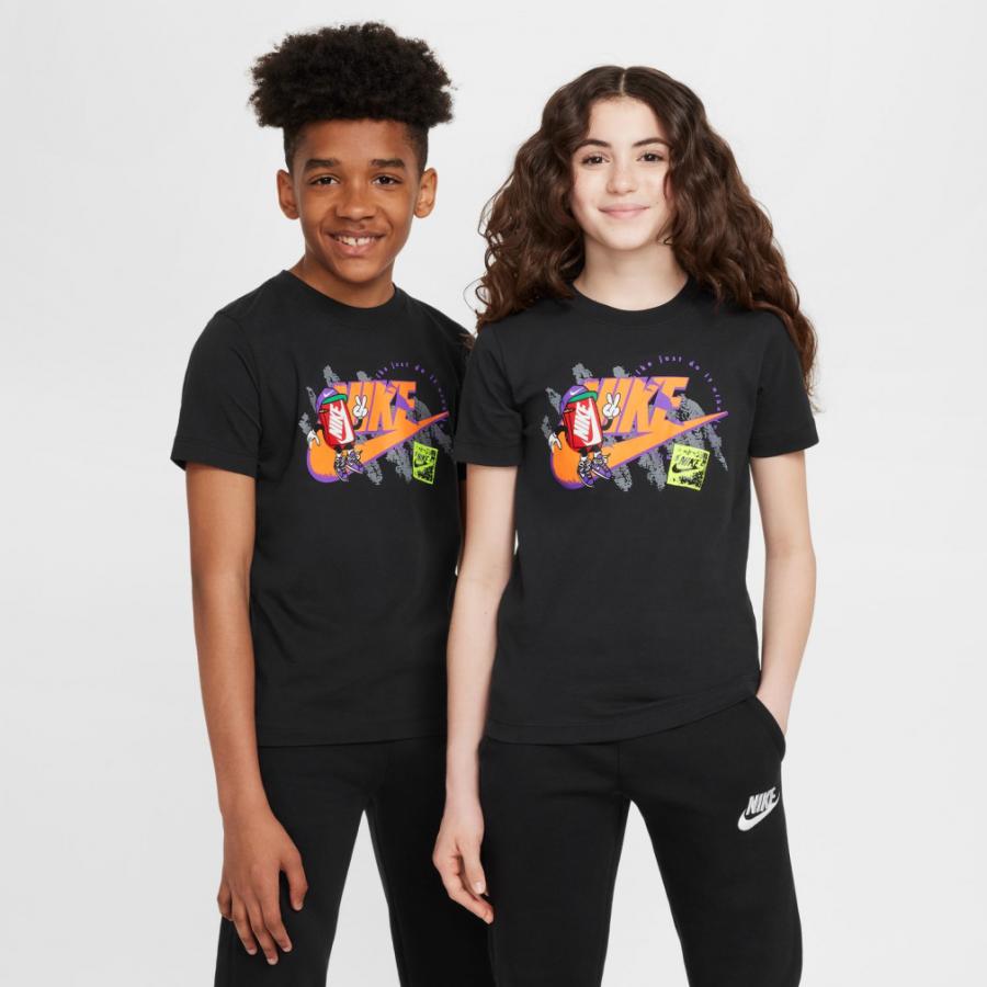 【ママン様】NIKE & PORO 半袖Tシャツ 130cm & 150cm ママン様】NIKE & PORO 半袖Tシャツ 130cm & 150cm