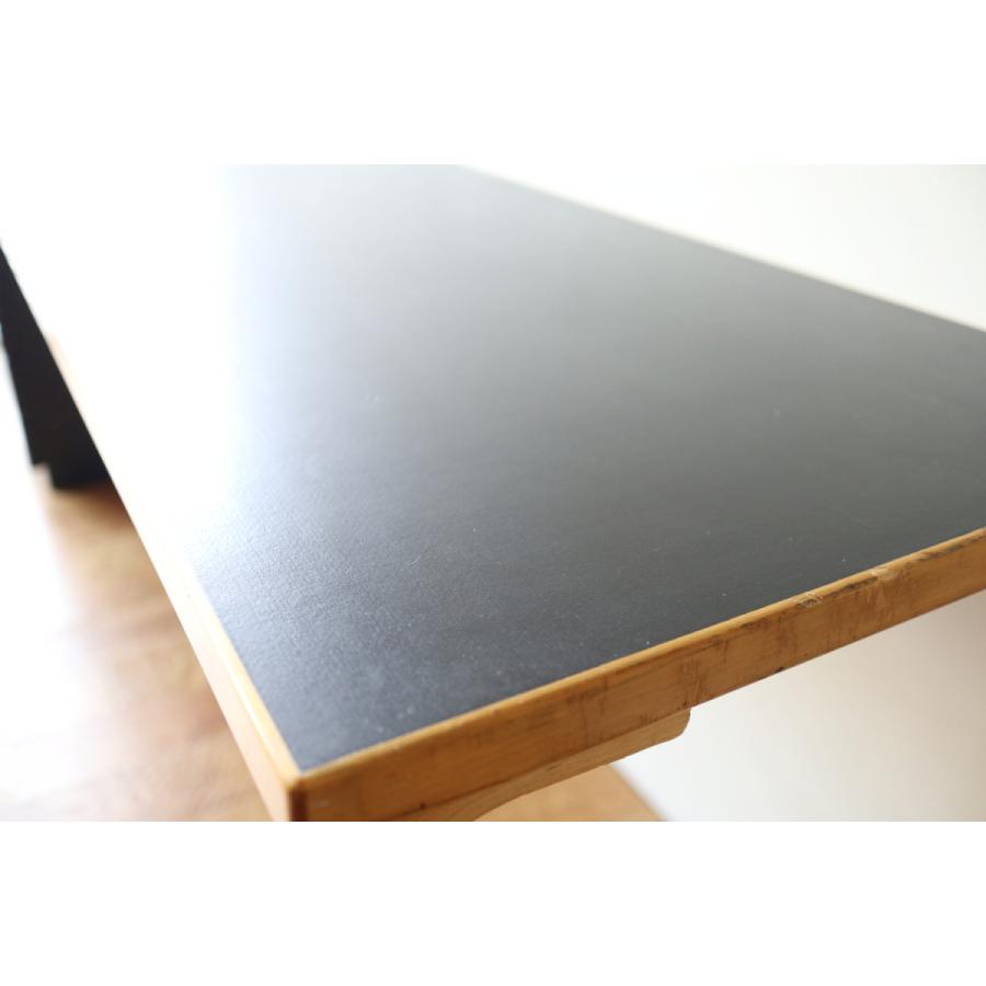 Artek Table with Deskbox | artek | 10