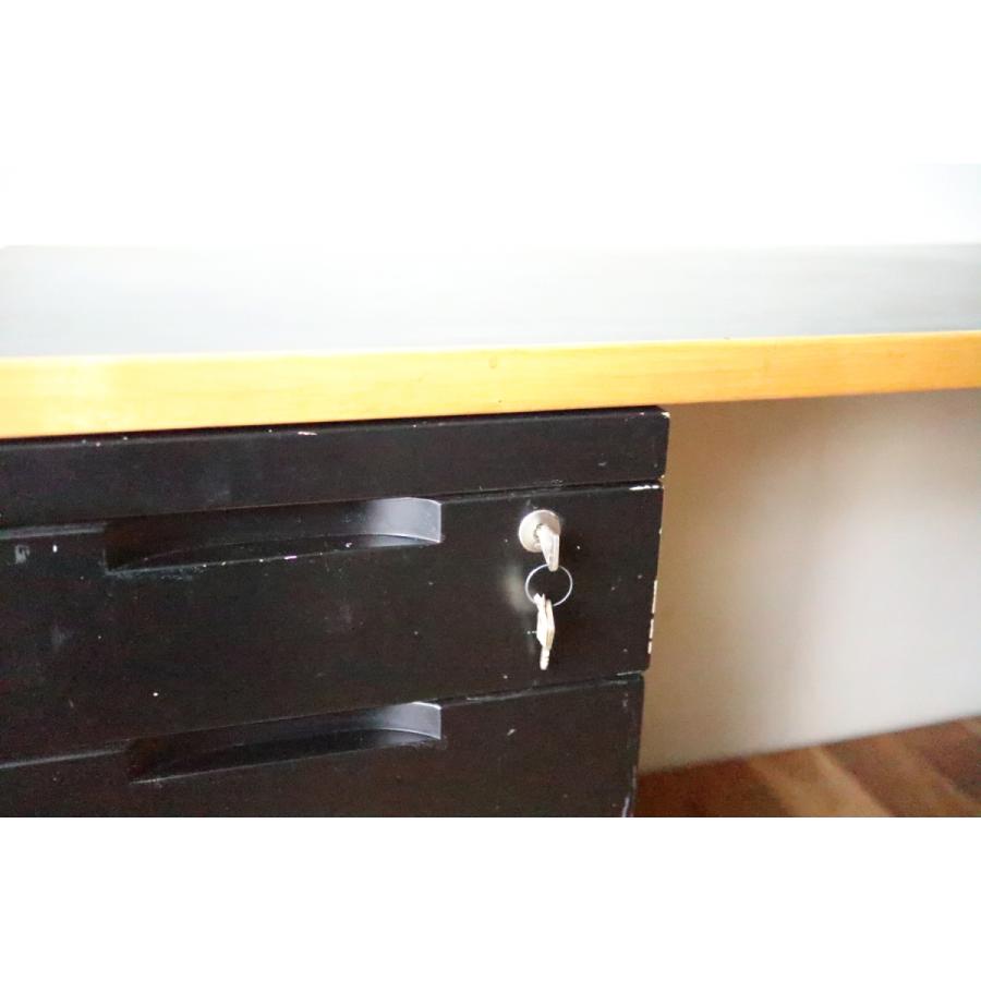 Artek Table with Deskbox | artek | 03