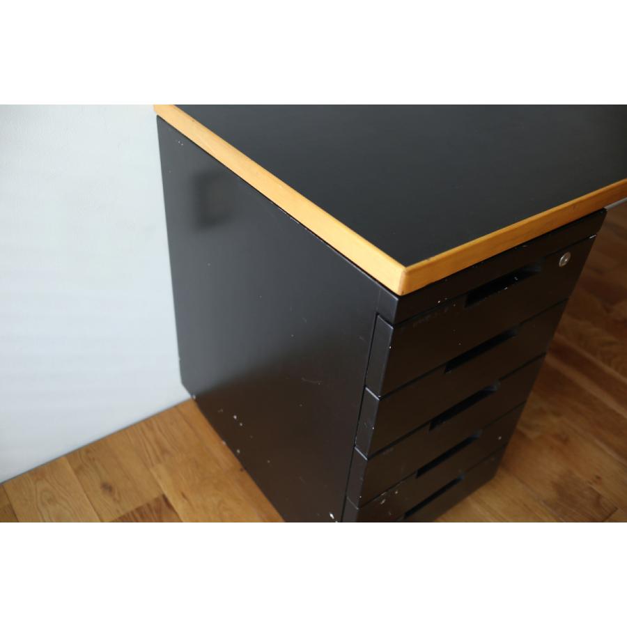 Artek Table with Deskbox | artek | 07