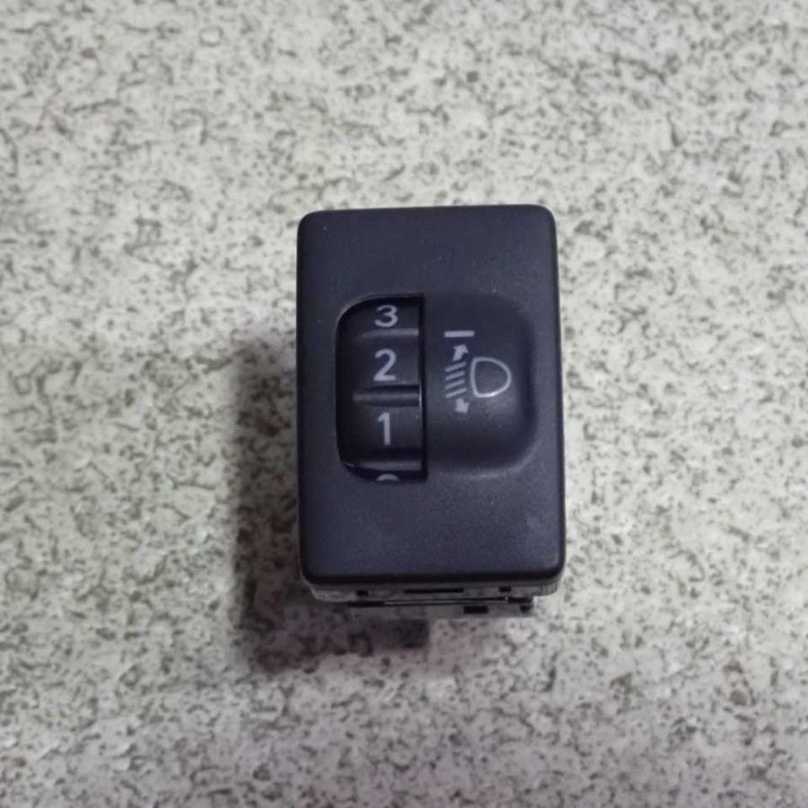 平成29年 ハイゼットカーゴ S321V 後期 純正 レベライザースイッチ 光  