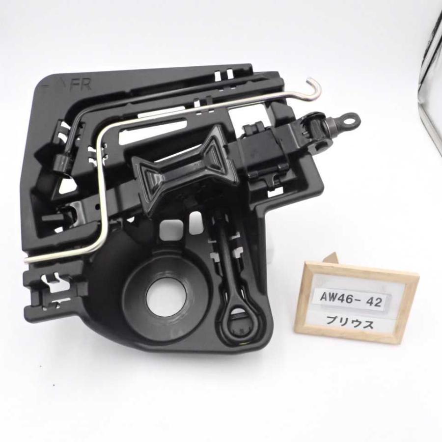 『 プリウス ZVW30 スペアタイヤ ジャッキ 車載工具 固定部品付 プリウス ZVW30 スペアタイヤ ジャッキ 車載工具 固定部品付