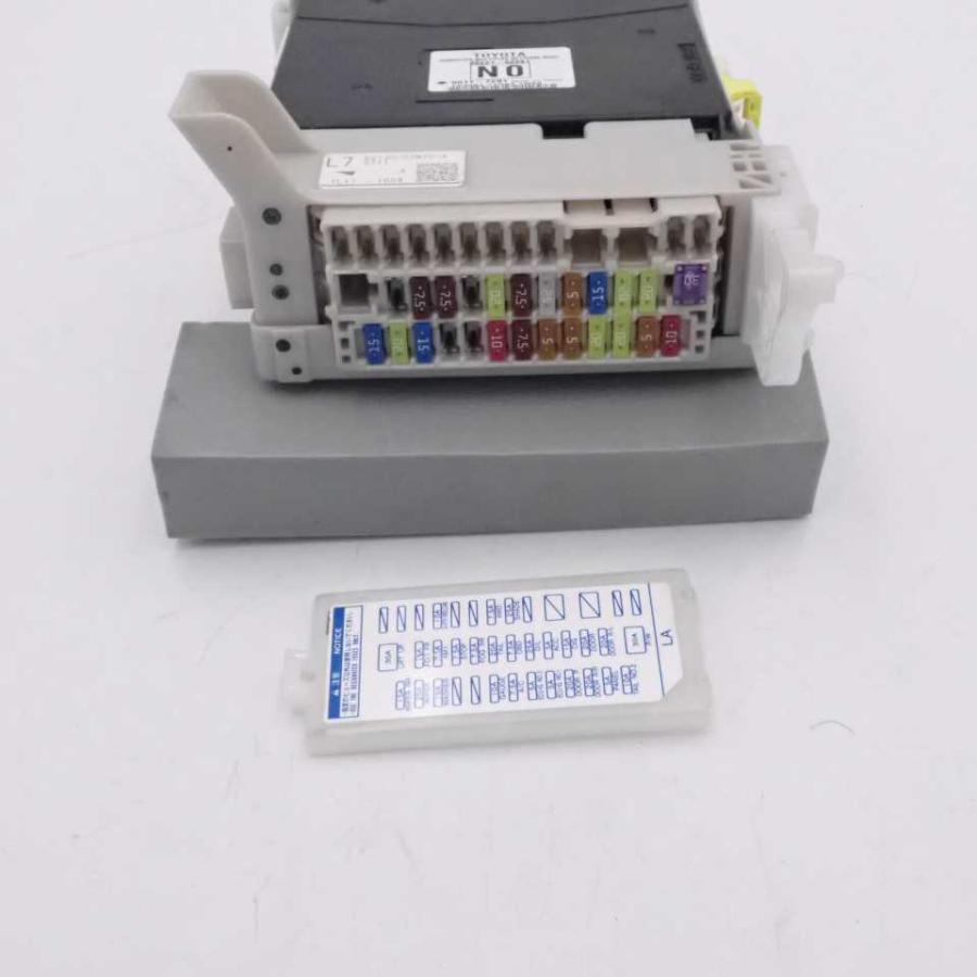 ビッツ様 アシストグリップ 74610-52030-B1 ヴィッツ NCP131、KSP131系