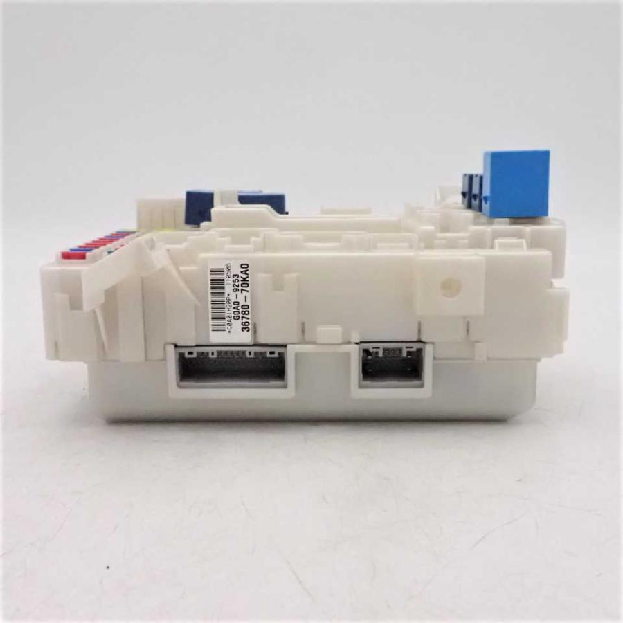 平成23年 ワゴンRスティングレー MH23S 純正 室内ヒューズ