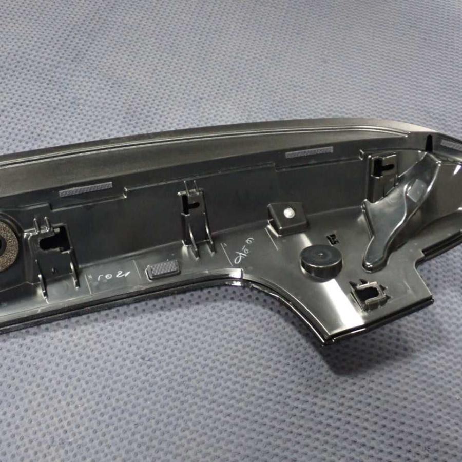 トヨタ ヴォクシー 90系 リアスポイラー ウィング バックドア
