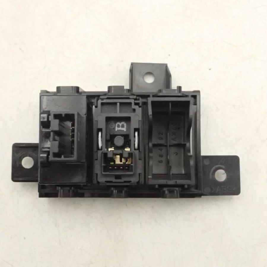 平成24年 スカイライン V36 後期 純正 トランクオープナースイッチ VDC