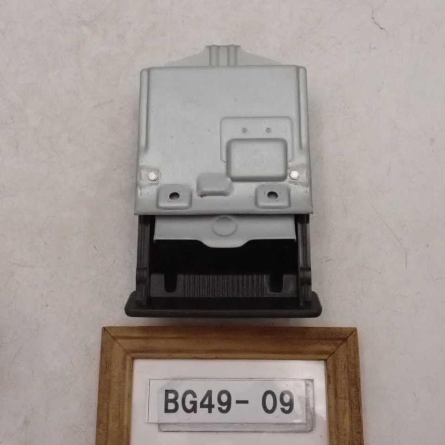 平成17年 エブリイ ワゴン エブリィ DA62W 後期 純正 灰皿 アッシュ