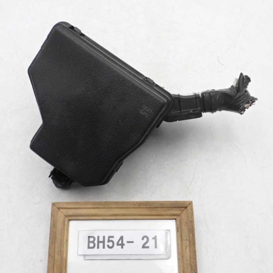 平成25年 カローラアクシオ NZE161 前期 純正 エンジンルームヒューズ