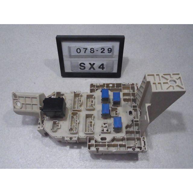 スズキ SX4 YA11S 室内ヒューズボックス BOX リレー 中古 即決 スズキ SX4 YA11S 室内ヒューズボックス BOX リレー 中古 即決