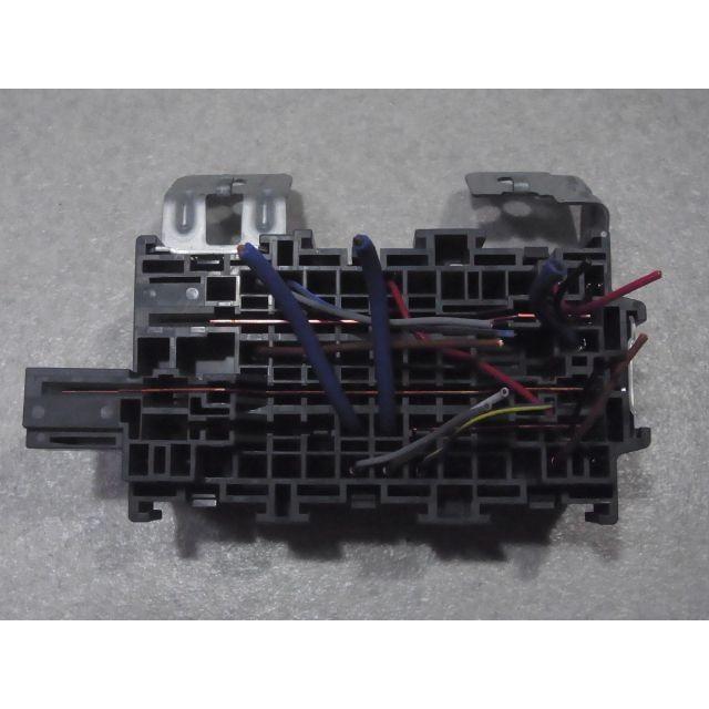 H25年 キューブ Z12 室内ヒューズボックス BOX リレー 中古即決2 H25年 キューブ Z12 室内ヒューズボックス BOX リレー 中古即決2