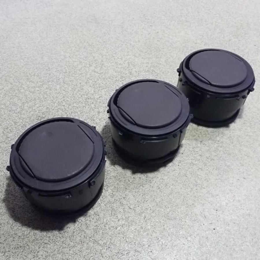 平成25年 ポルテ NCP141 純正 エアコン吹き出し口 左右セット ルーバー