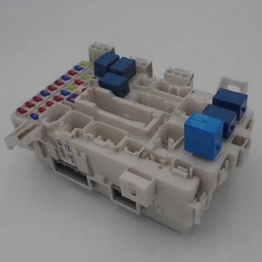 seri専用 平成29年 スペーシア MK42S 後期 純正 室内ヒューズボックス BOX