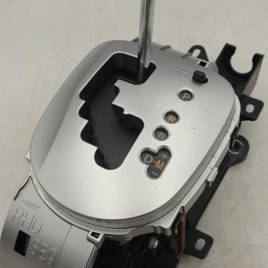 平成23年 ヴィッツ RS NCP131 前期 純正 ATシフトゲート レバー