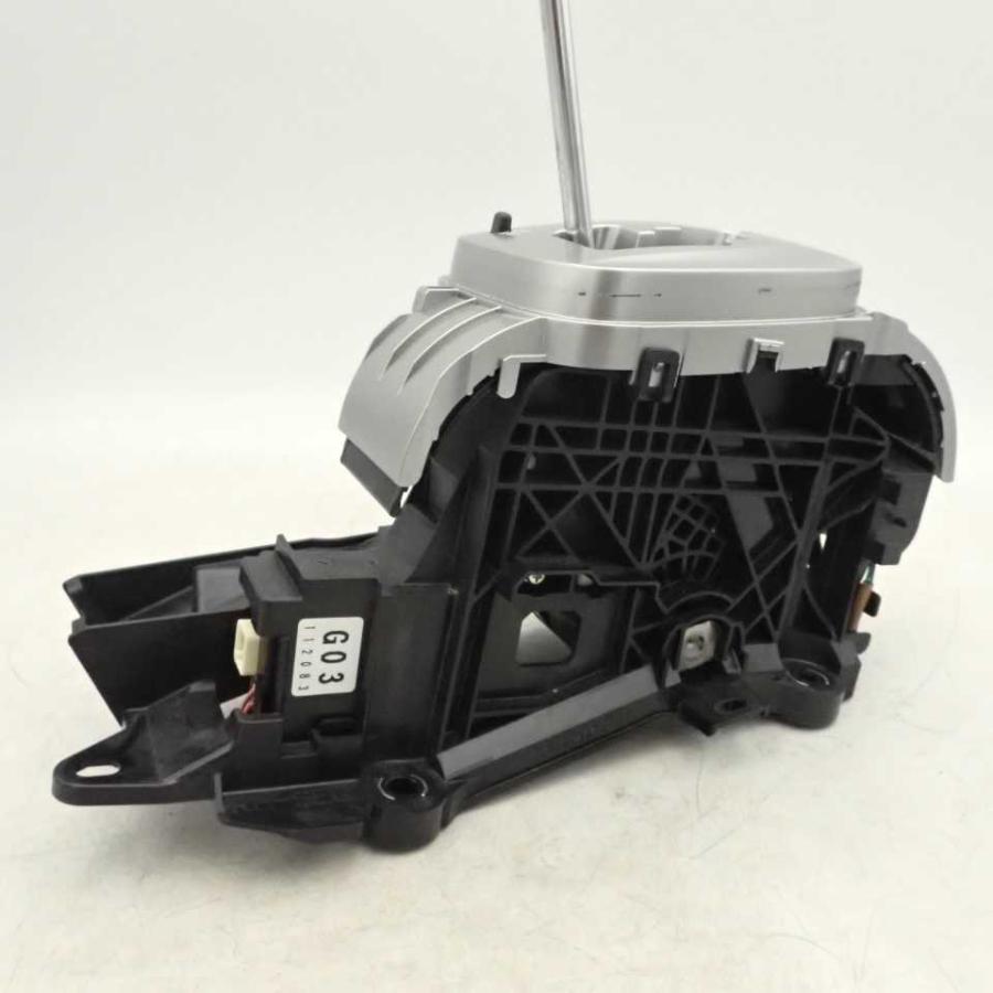 平成23年 ヴィッツ RS NCP131 前期 純正 ATシフトゲート レバー