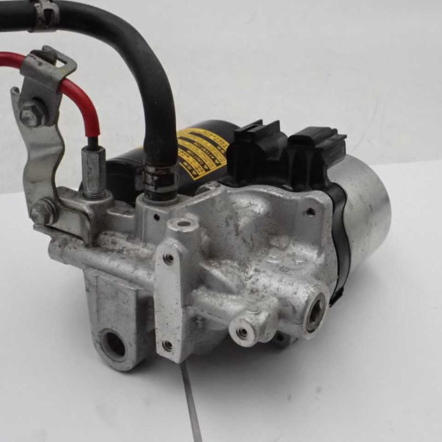 SG0001 現状品 TOYATA トヨタ プリウス DDA‐ZVW30ブレーキマスター