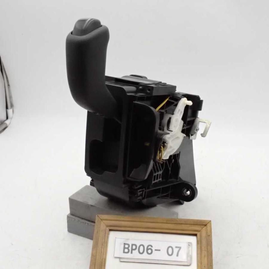 日産 NV100クリッパー DR17V｜AT｜ 令和2年 NV100クリッパー DR17V 純正 ATシフトゲート レバー オートマ
