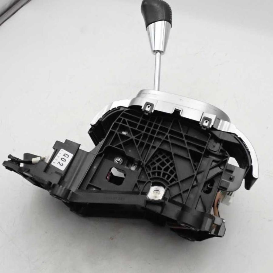 平成24年 ヴィッツ NSP130 前期 純正 ATシフトゲート レバー オートマ