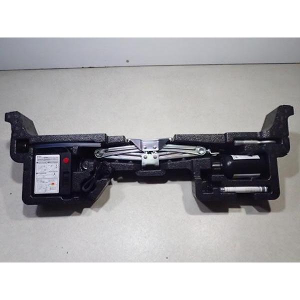 N WGN カスタム JH1 ジャッキ パンク修理キット 工具 ボックス