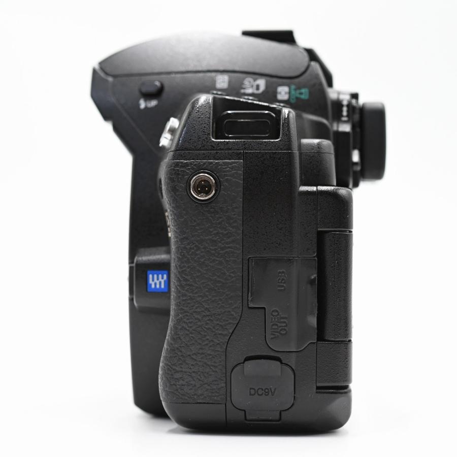 OLYMPUS デジタル一眼レフカメラ E-3 ボディ デジタル一眼レフカメラ |  | 07