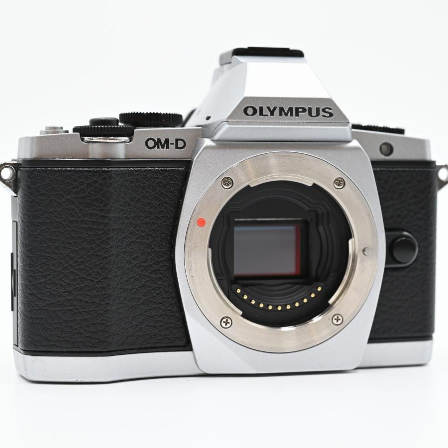 OLYMPUS オリンパス ミラーレス一眼 OM-D E-M5 ボディ シルバー ミラーレス一眼レフカメラ |  | 01