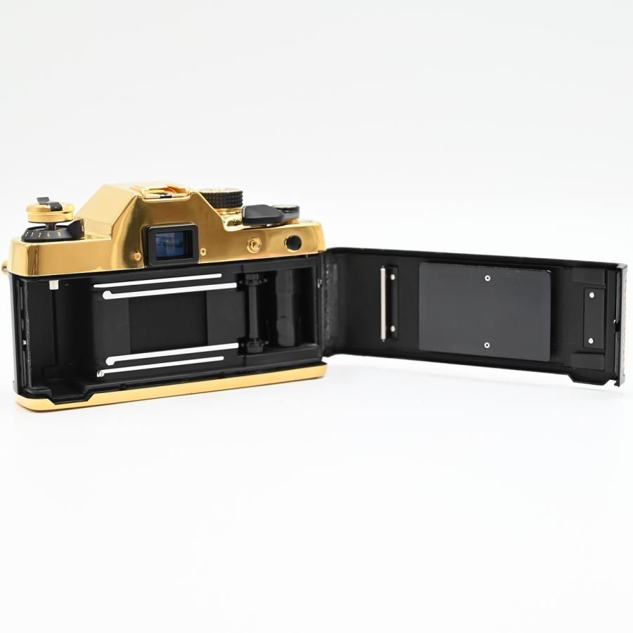 CONTAX コンタックス RTS GOLD 50周年記念モデル +Carl Zeiss Planar 1.4/50 フィルムカメラ |  | 06