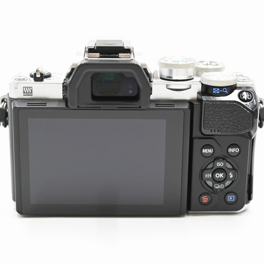 OLYMPUS オリンパス ミラーレス一眼カメラ OM-D E-M10 MarkIII ボディー シルバー ミラーレス一眼レフカメラ |  | 03