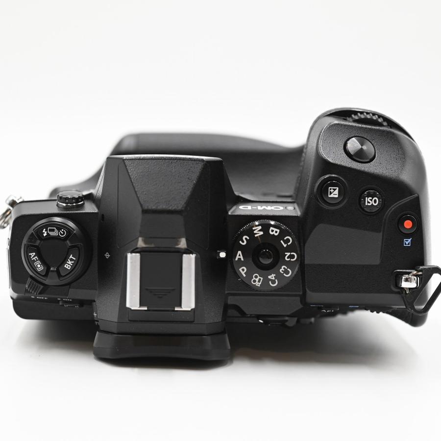 OLYMPUS オリンパス ミラーレスカメラ OM-D E-M1X ミラーレス一眼レフカメラ |  | 04