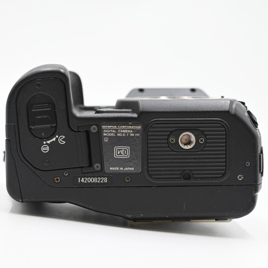 OLYMPUS オリンパス E-1 ボディ デジタル一眼レフカメラ |  | 05