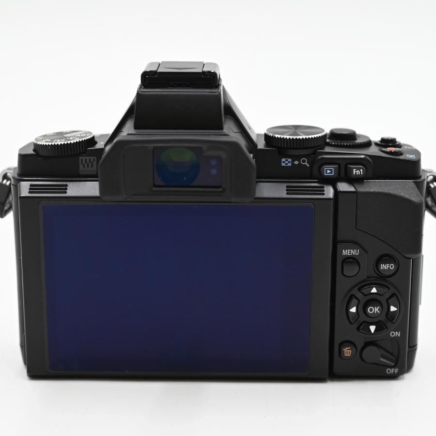 OLYMPUS オリンパス ミラーレス一眼 OM-D E-M5 ダブルズームキット ブラック OM-D E-M5 DZKIT BLK ミラーレス一眼レフカメラ |  | 03