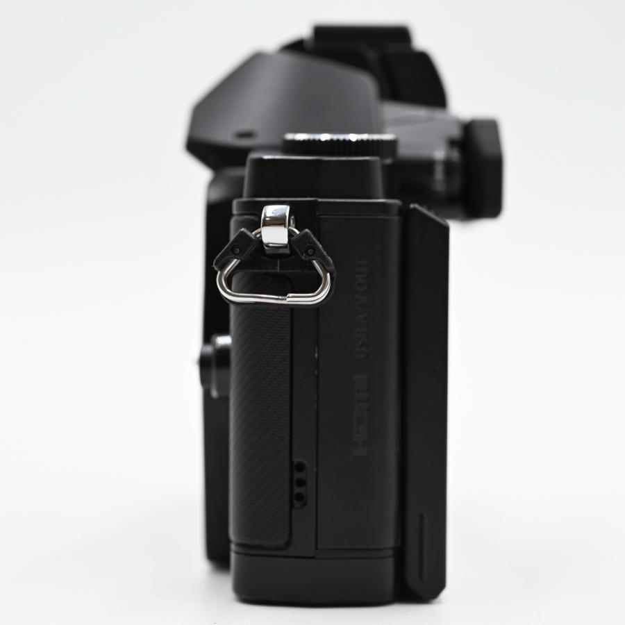 OLYMPUS オリンパス ミラーレス一眼 OM-D E-M5 ダブルズームキット ブラック OM-D E-M5 DZKIT BLK ミラーレス一眼レフカメラ |  | 07