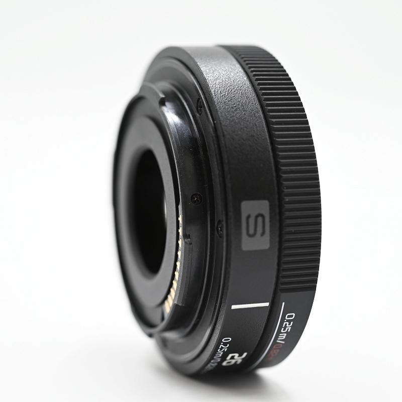 Panasonic パナソニック LUMIX S 26mm F8 ブラック S-R26 交換レンズ |  | 05