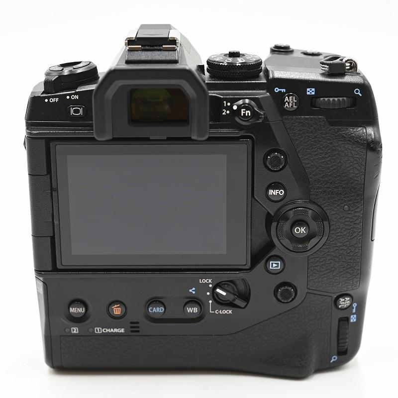 OLYMPUS オリンパス ミラーレスカメラ OM-D E-M1X ミラーレス一眼レフカメラ |  | 03
