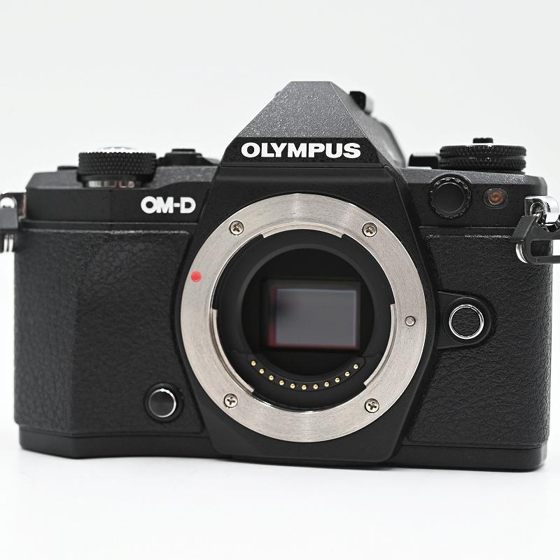 OLYMPUS オリンパス ミラーレス一眼カメラ OM-D E-M5 MarkII ボディー ブラック ミラーレス一眼レフカメラ |  | 02