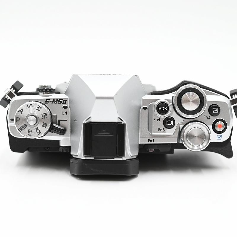 OLYMPUS オリンパス ミラーレス一眼カメラ OM-D E-M5 MarkII ボディー ブラック ショット数:6866枚 ミラーレス一眼レフカメラ |  | 04
