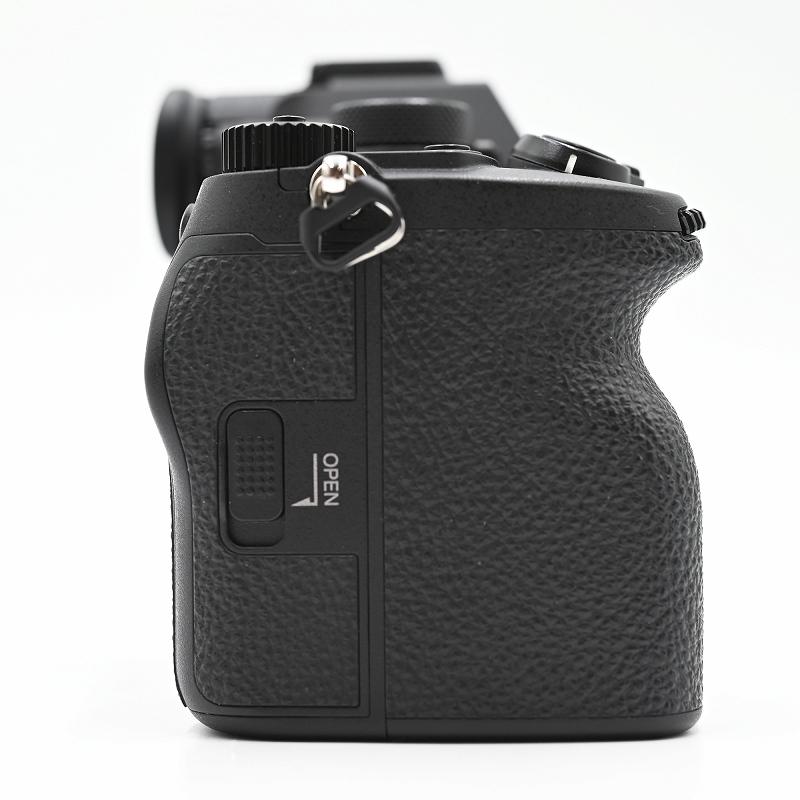 SONY ソニーミラーレス一眼カメラ α7RV ILCE-7RM5 ボディ(ショット数1151枚)(35言語) ミラーレス一眼レフカメラ |  | 06