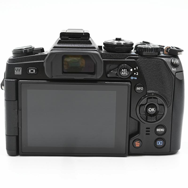 OLYMPUS オリンパス ミラーレス一眼 OM-D E-M1 MarkII ボディー FL-LM3 フラッシュ (シャッター数2523枚) ミラーレス一眼レフカメラ |  | 03